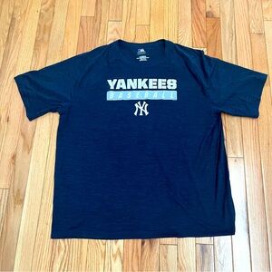 New York Yankees Men’s Navy Team Color 
Size XXL MLB Baseball NYY Shirt